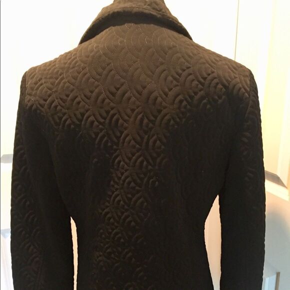 Beautiful short coat by Gallery in medium - Picture 2 of 2